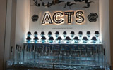 Allestimento «Acts» di Felice Limosani nella vetrina dell'atelier Luisa di Via Roma a Firenze nei giorni di Pitti Immagine Uomo 77