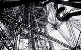 Giovanni Michelucci, Parigi, la Tour Eiffel, 1955 circa | Tiratura limitata nel formato 65x98 cm, autorizzata dalla Fondazione Michelucci in 5 copie originali su carta baritata